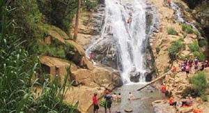 Du khách nước ngoài cùng hướng dẫn viên thiệt mạng khi leo thác: Thông tin mới nhất
