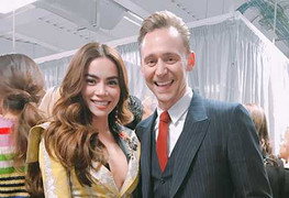 Hồ Ngọc Hà táo bạo khoe vòng 1 bên tình cũ Taylor Swift ở Italy