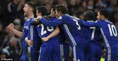 Chelsea thắng dễ Swansea, bỏ xa Man City 11 điểm
