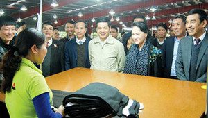 Chủ tịch Quốc hội Nguyễn Thị Kim Ngân thăm và làm việc với một số doanh nghiệp Thái Bình