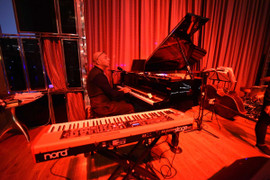 Đắm chìm trong không gian jazz du dương cùng nhạc sỹ nổi tiếng đến từ Canada