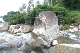 Truyền kỳ về kho báu của vua Chăm ở Hố Giang