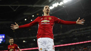 MU vô địch: Paul Pogba chơi dưới sức, Ibrahimovic là 'vua chung kết'