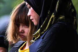 Cận cảnh các nữ nghi phạm vụ Kim Jong-nam rời tòa