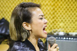 Hải Yến Idol tái hiện những ca khúc đình đám thập niên 90