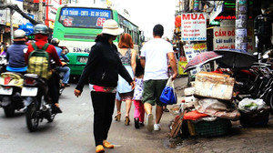 TP.HCM ra quân dẹp 'cướp vỉa hè': Lấy lại được hay không?