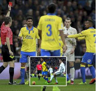 Video: Thẻ đỏ khiến Gareth Bale trở thành tội đồ trong ngày Real Madrid mất ngôi đầu bảng