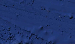 Vật thể lạ nghi người ngoài hành tinh 'bò lổm ngổm' dưới đáy biển