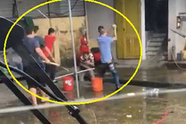 Dùng dao bầu đe dọa cắt tai để siết nợ