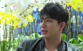 B Trần tự thừa nhận đã quá tuổi để được gọi là hot boy