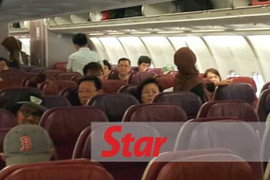 Đại sứ Triều Tiên đem nhiều hành lý, đầu thu TV khi lên máy bay rời Malaysia