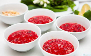 Bộ Y tế khuyến cáo: Tuyệt đối không ăn tiết canh gia cầm thời điểm này