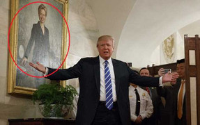 Clip: Tổng thống Donald Trump khiến du khách thăm Nhà Trắng kinh ngạc tột độ