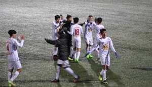 'Đàn em' Công Phượng thắng đội bóng Hàn Quốc dưới cái lạnh 0 độ C