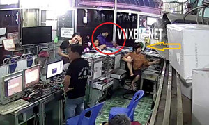 Clip: Nhân viên bán hàng quay mặt đi, khách cầm điện thoại bỏ chạy trong tích tắc