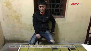 Gặp trinh sát, siêu trùm ma túy sợ hãi bỏ lại hàng và súng đạn chạy trốn