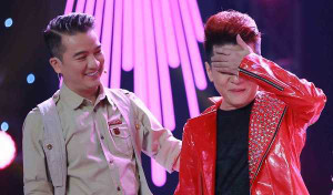 Vũ Hà bật khóc khi được Mr. Đàm tổ chức sinh nhật