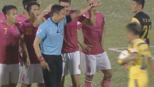 Thêm 1 quả phạt đền gây tranh cãi trận Sài Gòn FC vs SLNA