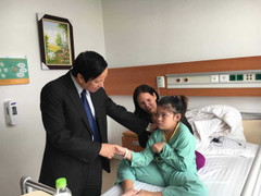 Liệu pháp ghép tế bào gốc tại Vinmec: Cơ hội 'hồi sinh' cho trẻ bại não