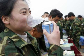 Lọ không khí sạch giá 55.000 đồng đắt như tôm tươi