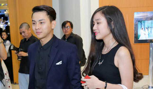 Hoài Lâm tình tứ cùng bạn gái dự đám cưới Mai Quốc Việt