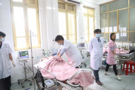 Xe đón dâu tông xe tải, 18 người thương vong: Thông tin mới nhất