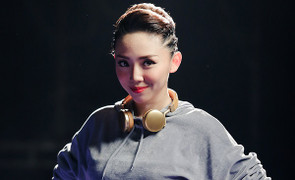 Không còn gợi cảm, Tóc Tiên khoe vẻ đẹp hình thể năng động đầy sức hút