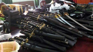 Cận cảnh kho 'hàng nóng' trong hang ổ của thanh niên xăm trổ