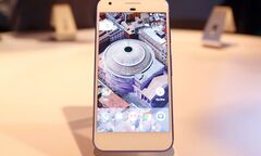Xuất hiện smartphone 'áp đảo' cả iPhone