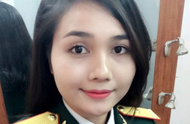 Phát thanh viên xinh đẹp hát 'Chiều Matxcơva' bằng 3 thứ tiếng