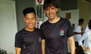 Trung vệ HAGL giao lưu cùng cựu danh thủ Real Madrid