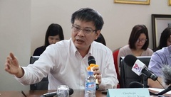 Tiến sĩ Lương Hoài Nam: ‘Nhà nước không thu phí vỉa hè thì sẽ có bảo kê đến thu’