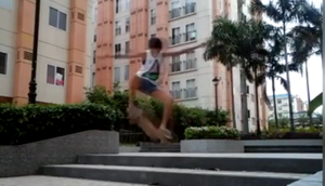 Những màn tai nạn 'sấp mặt' của các thiếu nữ xinh đẹp