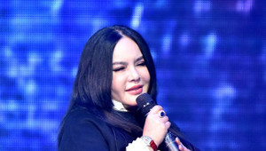 Sao nữ ẩn dật vì mặt sưng phù biến dạng sau thẩm mỹ