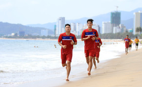 U20 Việt Nam nuốt trọn giáo án chạy bờ biển Nha Trang