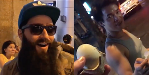 Đạo diễn 'Kong: Skull Island' đi ăn ốc và hột vịt lộn vỉa hè khi tới Sài Gòn