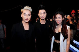 'Ảo thuật gia âm nhạc' SlimV ngồi 'ghế nóng' quyền lực