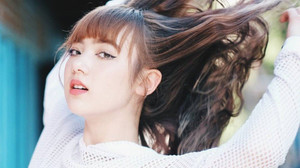 Hot girl Thái Lan cover 'Bèo dạt mây trôi' giờ ra sao?