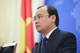 Việt Nam đang xác minh tin Trung Quốc triển khai vũ khí trên đảo nhân tạo