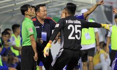 Trọng tài công nhận bàn thắng việt vị của HAGL bị phạt thế nào?