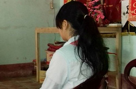 Khởi tố nam thanh niên ép học sinh lớp 9 'quan hệ'