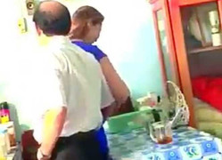 Nữ Phó Ban Tổ chức huyện tố cáo bị sàm sỡ tại nhà riêng