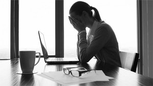 Hơn 100 người Việt tự tử mỗi ngày vì trầm cảm