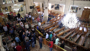 Bom phát nổ tại nhà thờ Ai Cập, xác người nằm la liệt