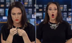 Bị bắt gặp nghịch bút trên sóng trực tiếp, MC xinh đẹp phản ứng cực hài hước