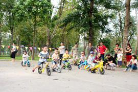 Khởi động giải đua xe thăng bằng quy mô lớn cho trẻ 1-6 tuổi