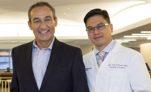CEO United Airlines từng được bác sĩ gốc Việt ghép tim