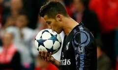 Ronaldo ghi 100 bàn ở Champions League: Huyền thoại CR100 ra đời