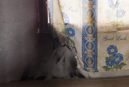 Hoang mang đồ dùng trong nhà đột ngột bốc cháy