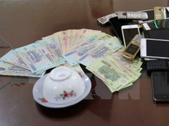 Công an vây bắt đánh bạc, bí thư phường nhảy lầu bỏ trốn: Khởi tố 4 bị can